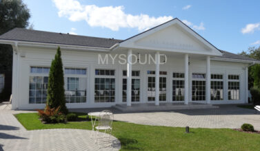 Фоновый звук в усадьбе White House. Профессиональное звуковое оборудование в mysound.by