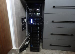 Фоновый звук в БУТБ - матричный микшер-усилитель в проекте по озвучиванию биржи